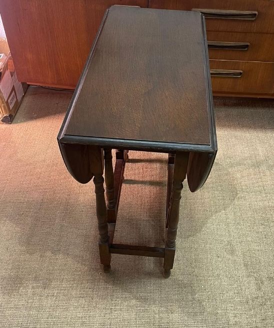 Mesa francesa oval extensible de madera