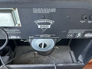 Amplificador Fender Princeton 650 - 65 vatios