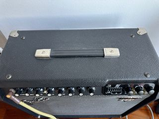 Amplificador Fender Princeton 650 - 65 vatios