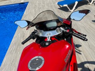 Ducati 848 - Moto roja