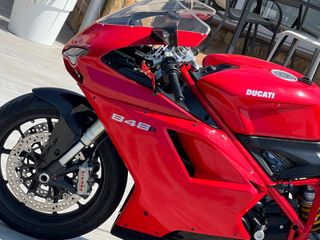 Ducati 848 - Moto roja
