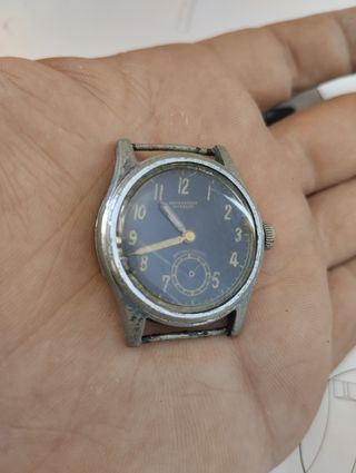 Reloj tipo militar de cuerda