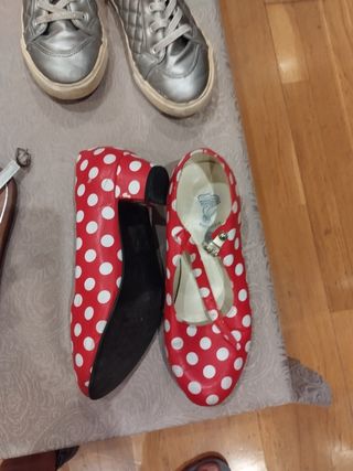 Zapatos Flamenco lunares rojos nº35