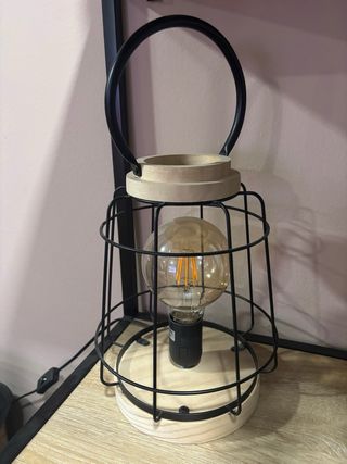 Lámpara estilo jaula metal y madera