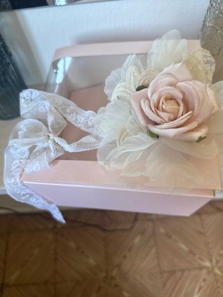 Tocado mimilú rosa bebé 24€ solo puesto una vez