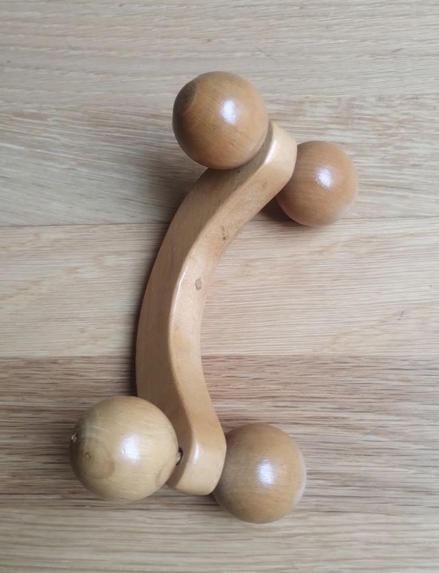 Masajeador rueda de madera