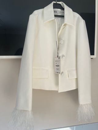 Blazer Zara blanco plumas XS