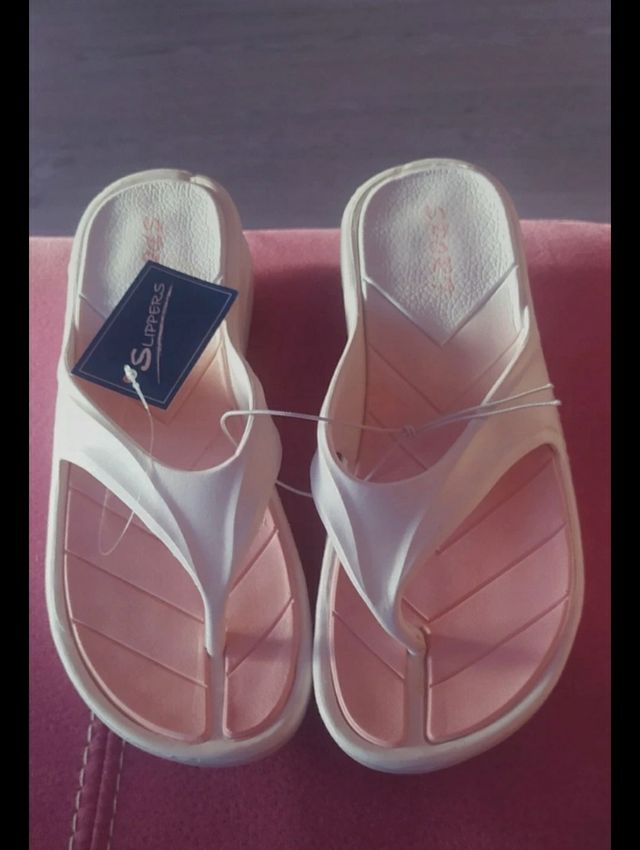 Chanclas Rosa y Blancas