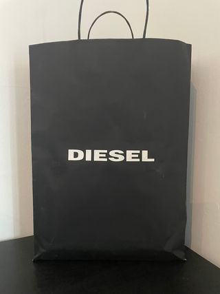 Bolsa Diesel negra – resistente – 29x40 aprox