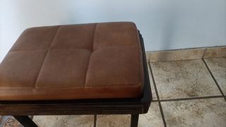 Puf vintage marrón cuero