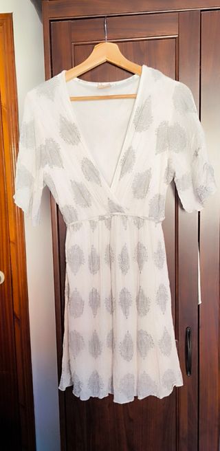 Vestido boho blanco y gris