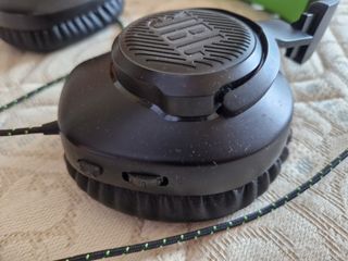 Auriculares JBL Quantum 100X