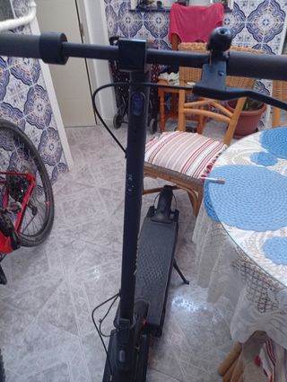 Patinete eléctrico Navee nuevo