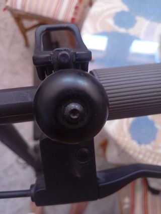 Patinete eléctrico Navee nuevo