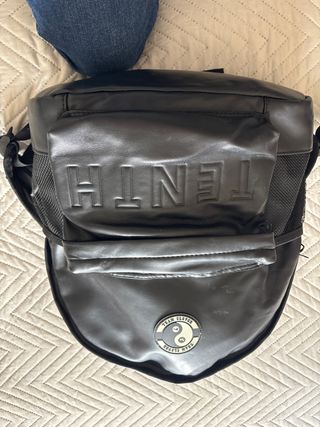 Mochila negra deportiva Team TenH