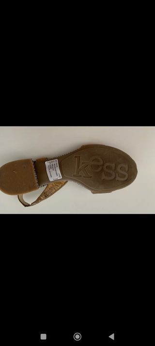 Sandalias Kess doradas