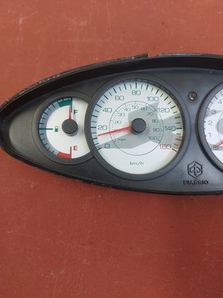 Cuadro instrumentos Piaggio X9 125