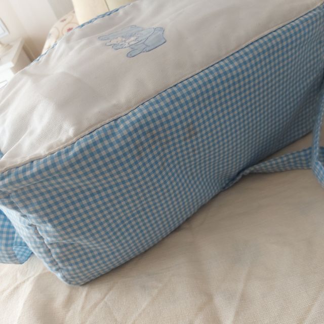 Canastilla y bolsa bebé a juego