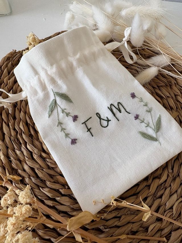 Bolsa arras bordada boda