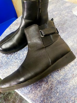 Botines negros mujer