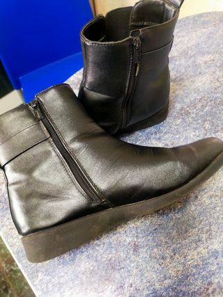 Botines negros mujer