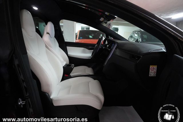 Tesla Model X 2020