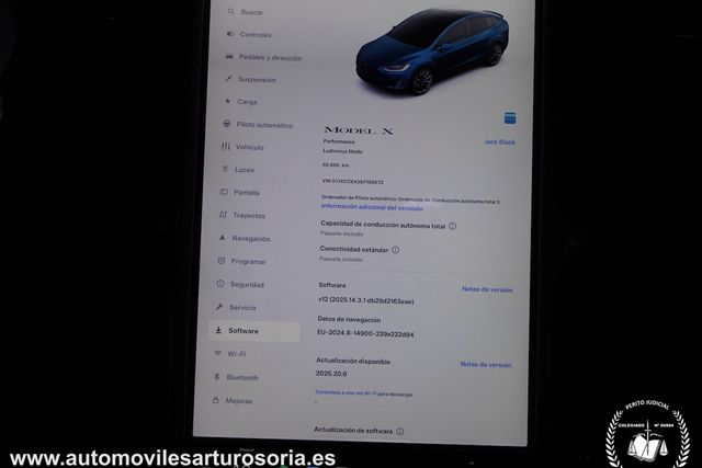 Tesla Model X 2020