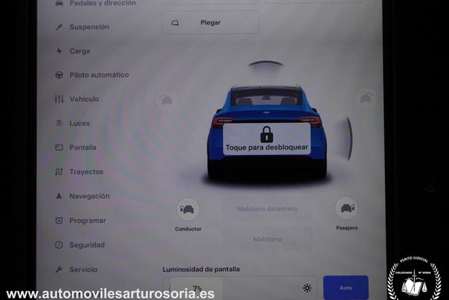 Tesla Model X 2020