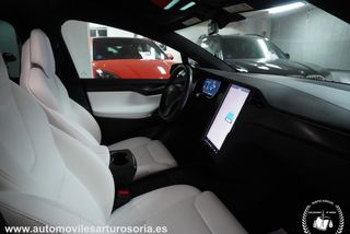 Tesla Model X 2020