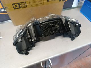 Faro LED BMW S1000XR 2022 para despiece. 