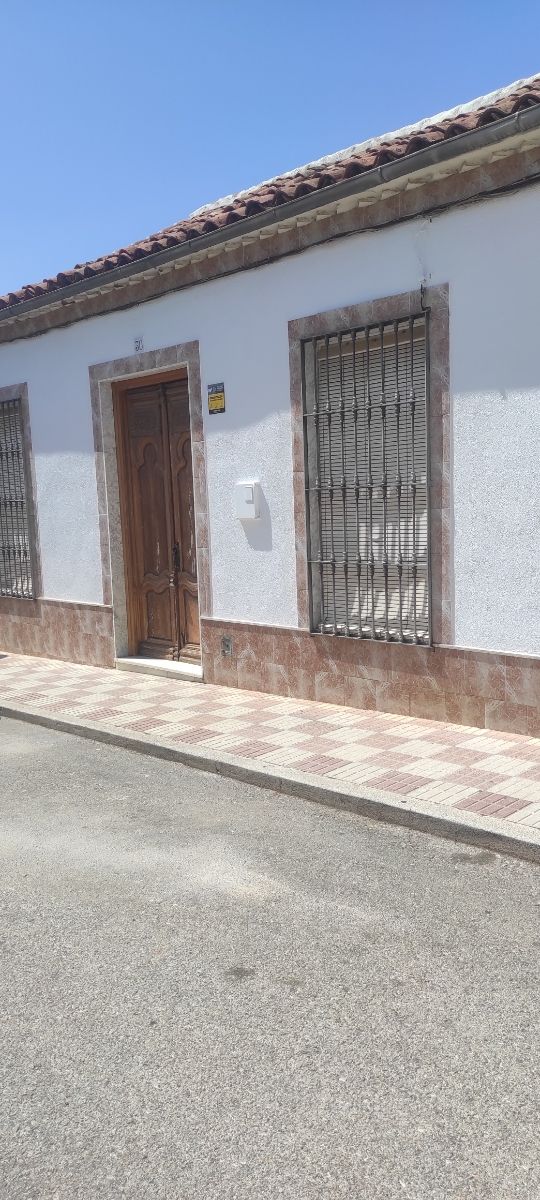 Casa en La Carolina 
 200m² tiene pozo con agua