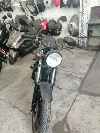 Yamaha XJ600 - Moto clásica