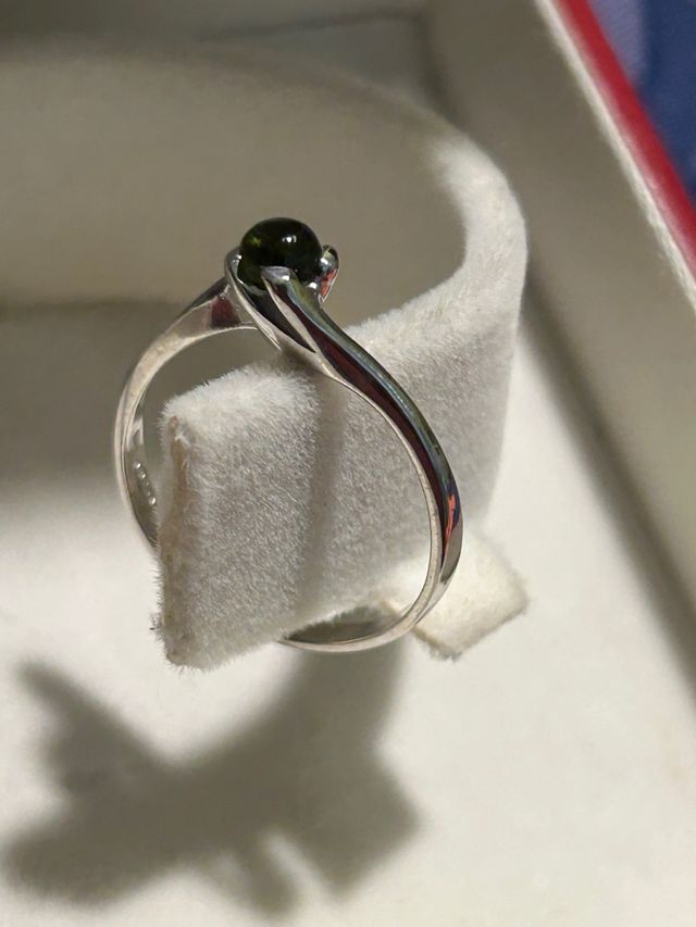 Anello argento pietra verde