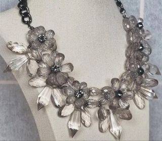 Collar Zara Accessorios Collecction - flores 