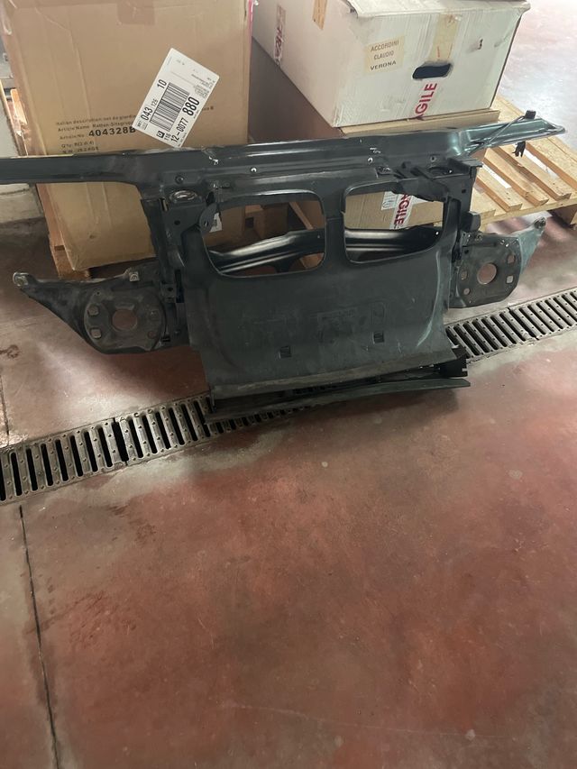 Musata rivestimento radiatori anteriore BMW E46