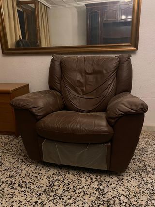 Sillón marrón piel