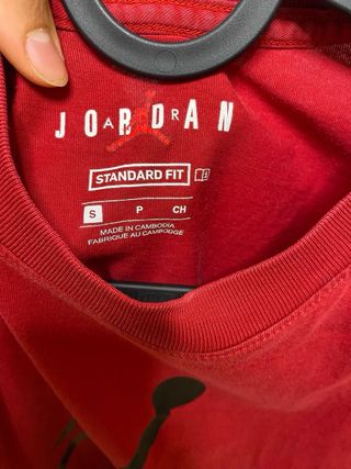 Camiseta Jordan roja talla S