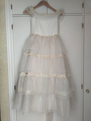 Vestido comunión niña beige y blanco
