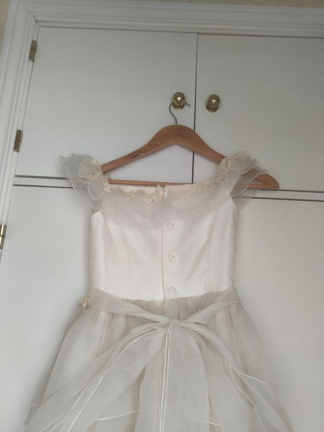 Vestido comunión niña beige y blanco