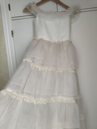 Vestido comunión niña beige y blanco
