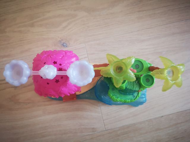 Casa Hatchimals Selva con luces y música