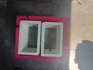 Estantería modular rosa y blanca