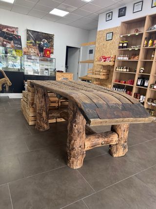 Mesa de trillo rústica