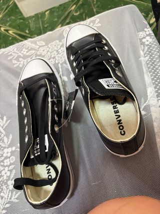 Converse cuero negras con plataforma