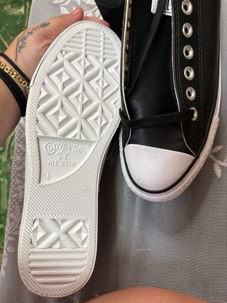 Converse cuero negras con plataforma