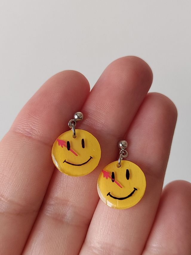 Pendientes Smiley Watchmen Amarillos
