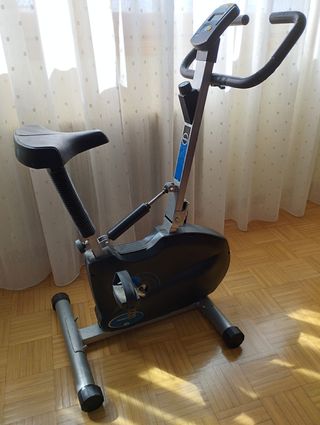 Bicicleta estática fitness