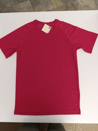 Maglietta sportiva tecnica nuova