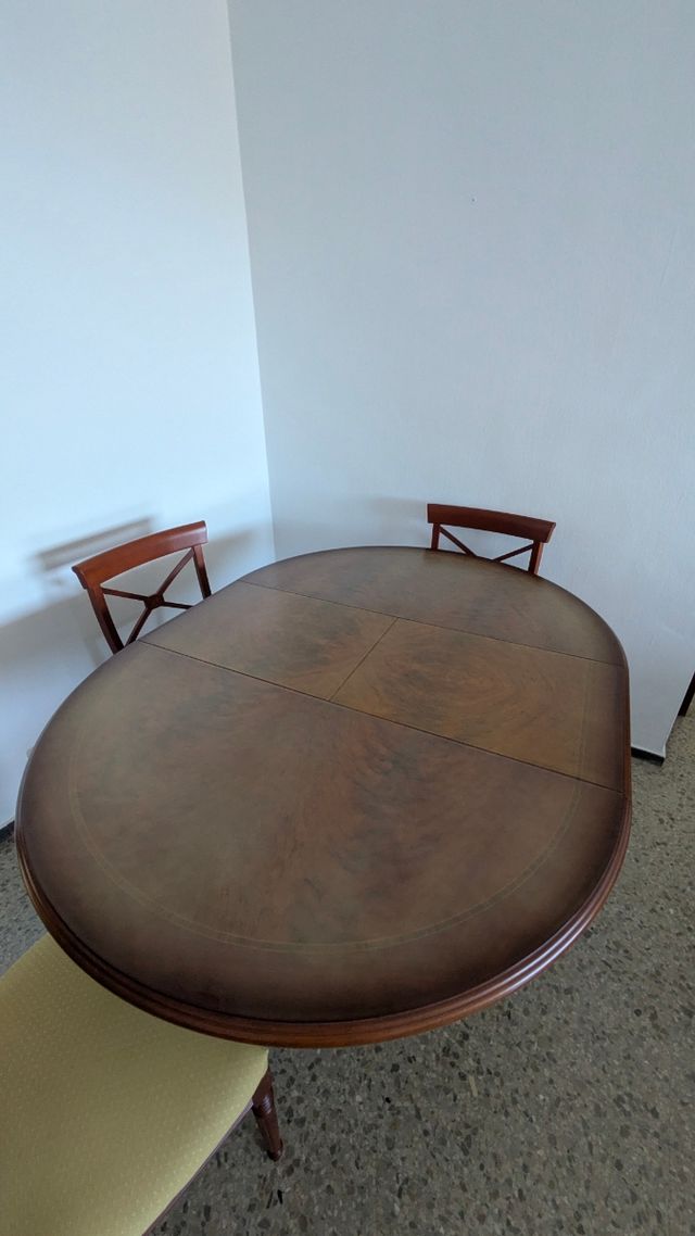 Mesa redonda madera + 6 sillas