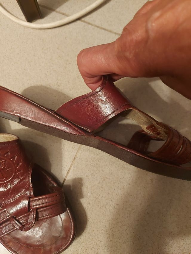 Chinelos Couro Tunisinos